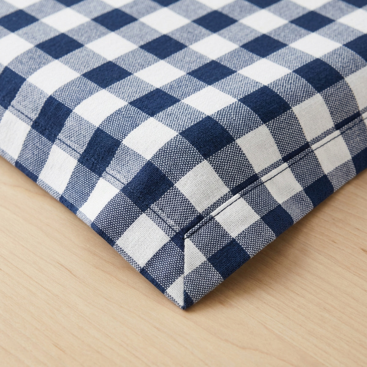 Bleot Checkered Cotton Tablecloth Navy 52 x 70 in